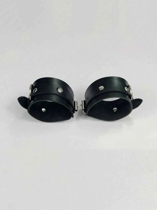 Fashionable Leather Bracelet With Square & Round Rivets - ED