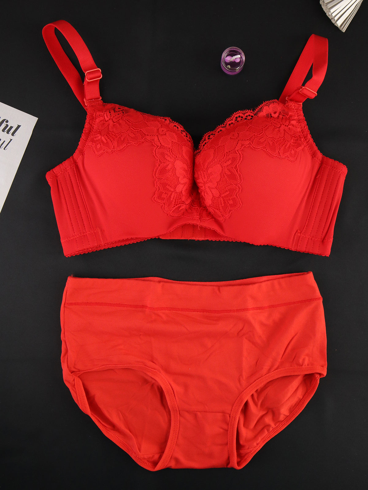 Solid Pattern Wireless Lingerie Set - ED