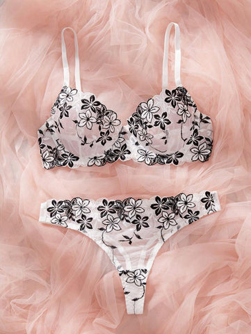 Mono Floral Lace Triangle Lingerie Set