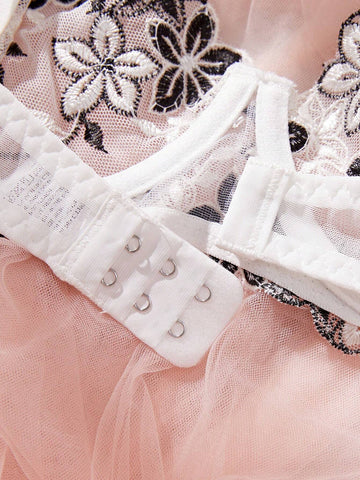 Mono Floral Lace Triangle Lingerie Set