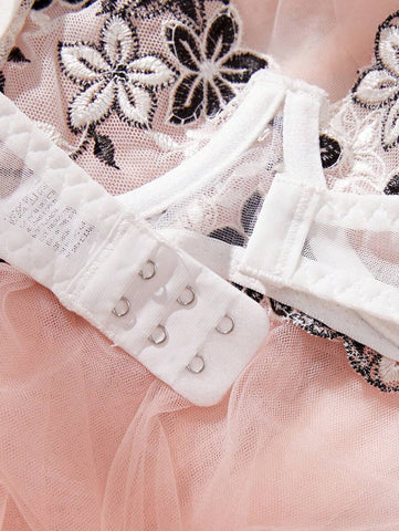 Mono Floral Lace Triangle Lingerie Set
