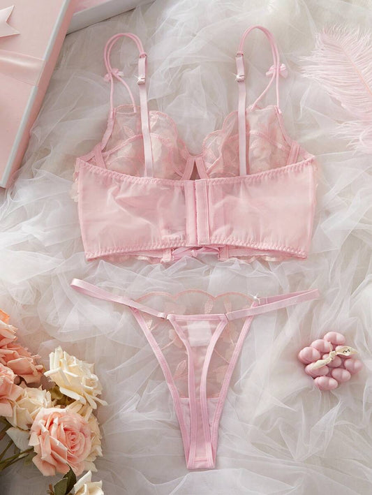 2pcs Romantic Embroidered Hollow-Out Underwire Bra Set