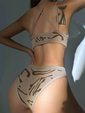 2pcs/Set Coffee Color Criss-Cross Back Seamless Women Underwear Set (Seamless Bra And Hipster Panties)