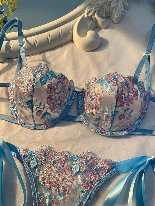 2pcs/Set Women Sky Blue Embroidered Lace-Up Lingerie Set