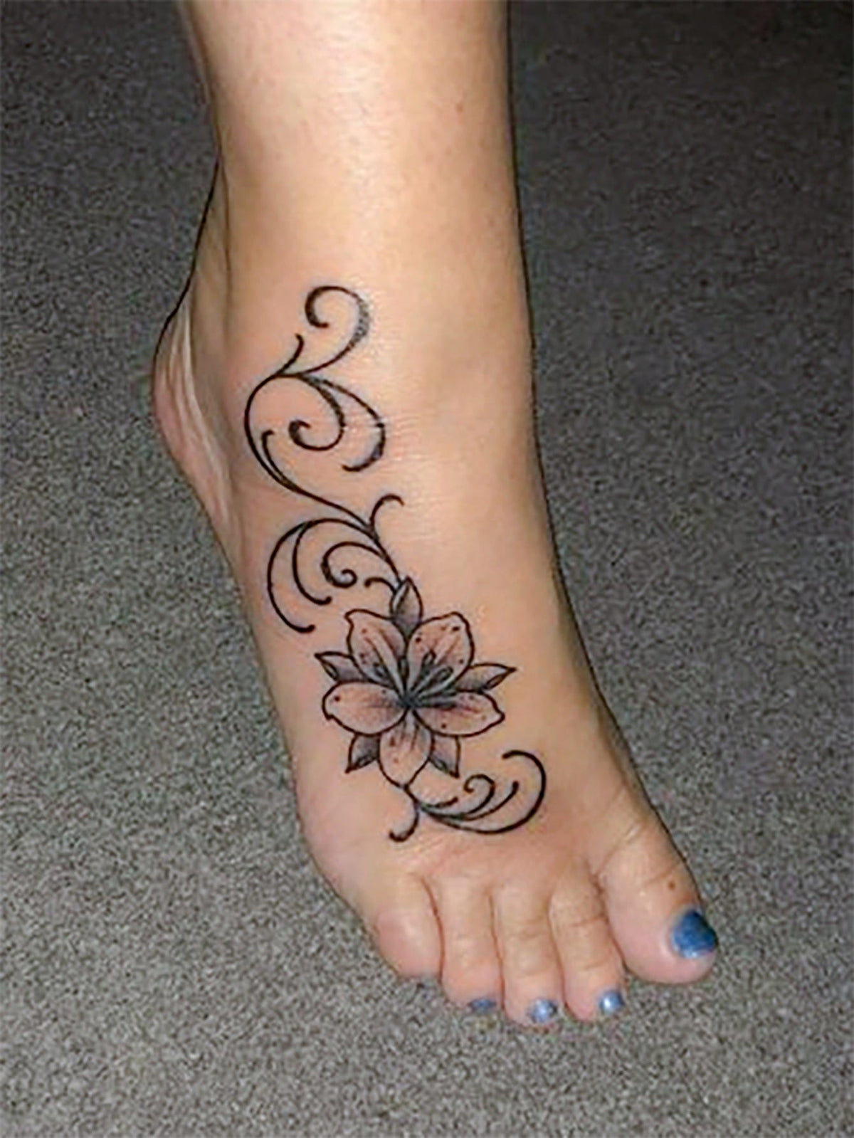 Mysterious Floral Tattoo Sticker