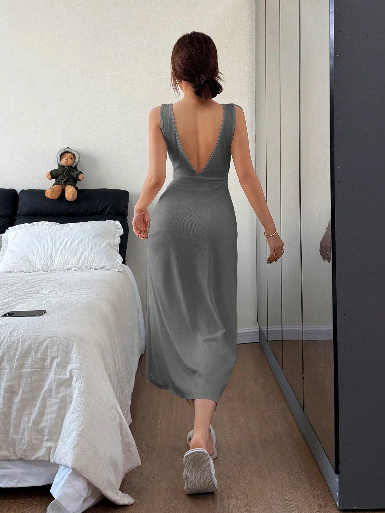 Lace Trim V-Neck Backless Long Nightie II - TFI Lingerie Pakistan - Image 2