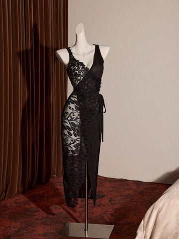 Asymmetric Lace High Slit Fitted Nightie - TFI Lingerie Pakistan - Image 4
