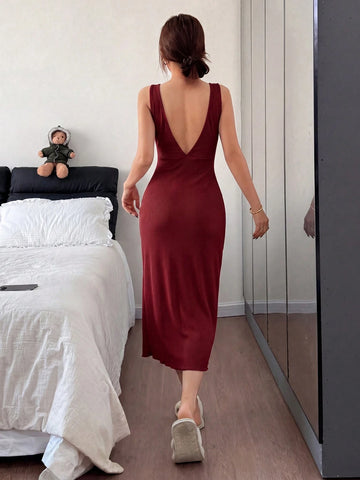 Lace Trim Deep V-Neck Backless Long Nightie - TFI Lingerie Pakistan - Image 2