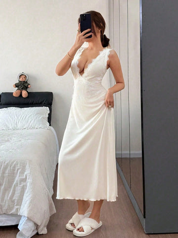 Lace Trim V-Neck Backless Long Nightie III - TFI Lingerie Pakistan - Image 7