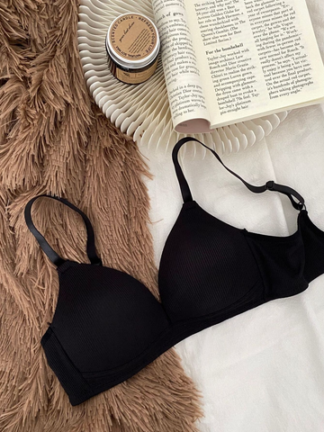 Solid Color Wireless Detail Bra